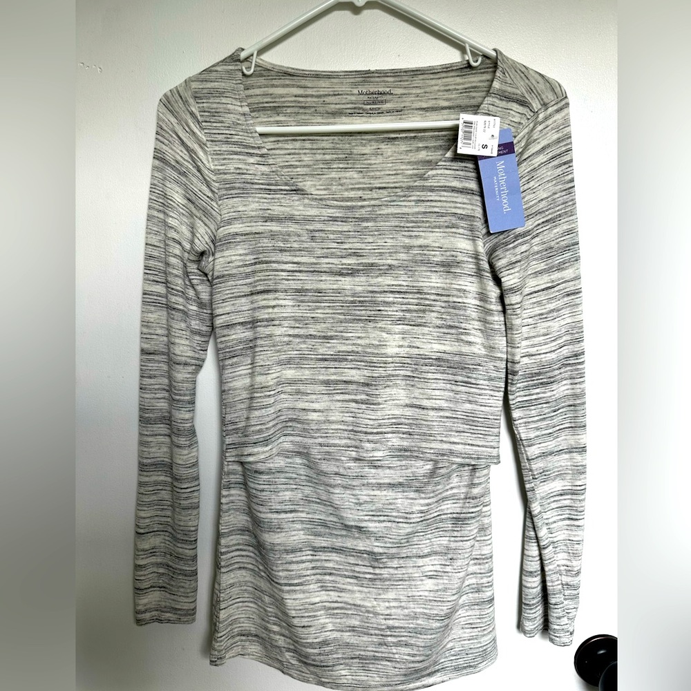 Motherhood maternity tee